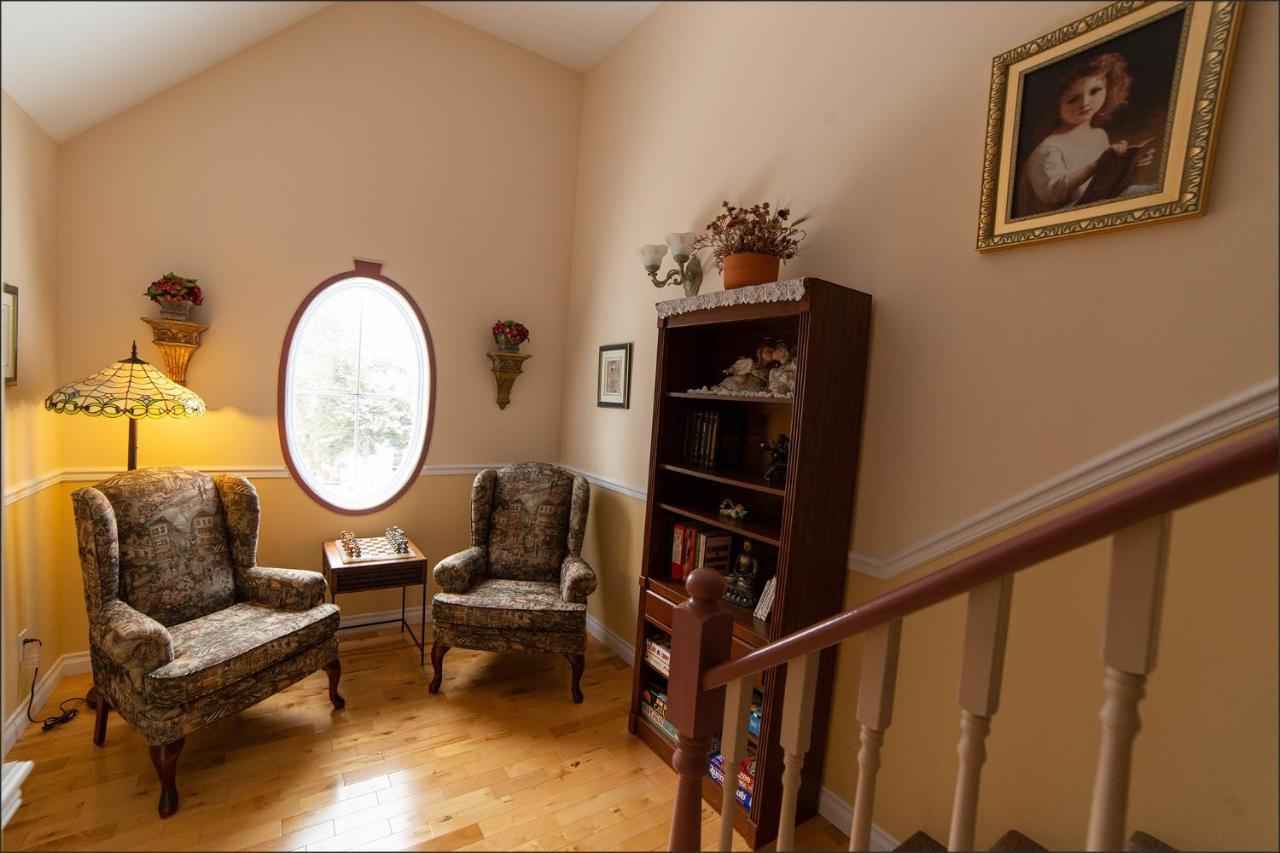 Au Coeur De Saint-Sauveur Bed & Breakfast Exterior foto